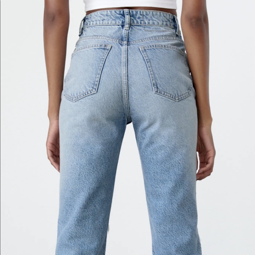 Zara Ripped Mom Fit Jeans - Picture 3 of 6